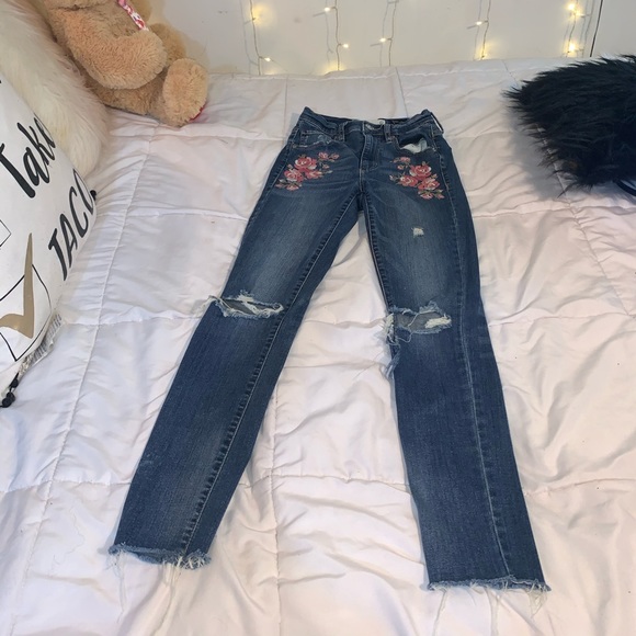 Jeans - Picture 3 of 5